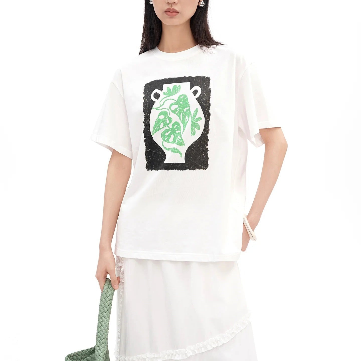 Short Sleeved T Shirt With Vintage Vase Print
