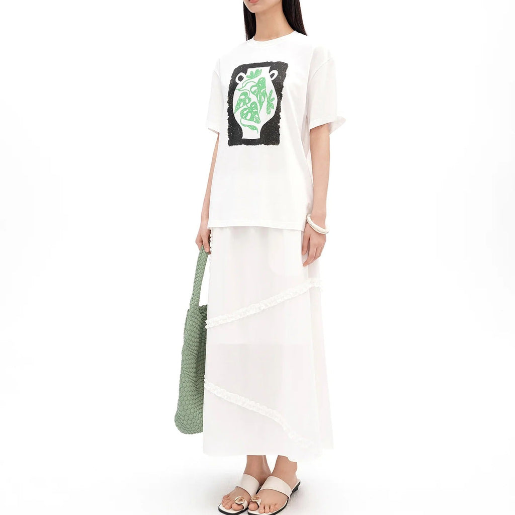 Short Sleeved T Shirt With Vintage Vase Print